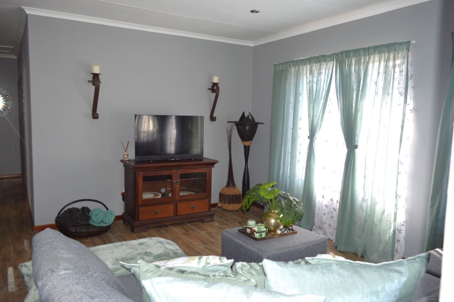 3 Bedroom Property for Sale in Wilkoppies North West